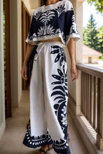 Load image into Gallery viewer, Ms. Quinn&#39;s  Wide Leg Pants Set
