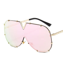 Load image into Gallery viewer, Ms. Kesha Oversized Square Sunglasses
