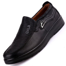 Load image into Gallery viewer, Casual Men Leather Shoes
