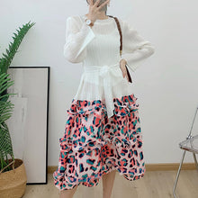 Load image into Gallery viewer, Miya Pleated Patchwork Dress
