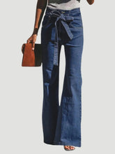 Load image into Gallery viewer, Vondra Flare Jeans

