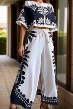 Load image into Gallery viewer, Ms. Quinn&#39;s  Wide Leg Pants Set
