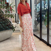 Load image into Gallery viewer, Tamika&#39;s Floral Print Wide Leg Pant
