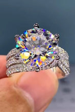 Load image into Gallery viewer, Ms. Lydia 3 Carat Moissanite Ring
