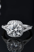 Load image into Gallery viewer, Ms. Ebony 3 Carat Moissanite
