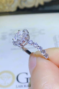 Lady DI 1 Carat Moissanite