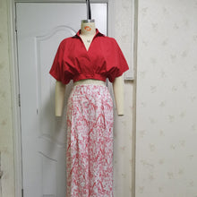 Load image into Gallery viewer, Tamika&#39;s Floral Print Wide Leg Pant
